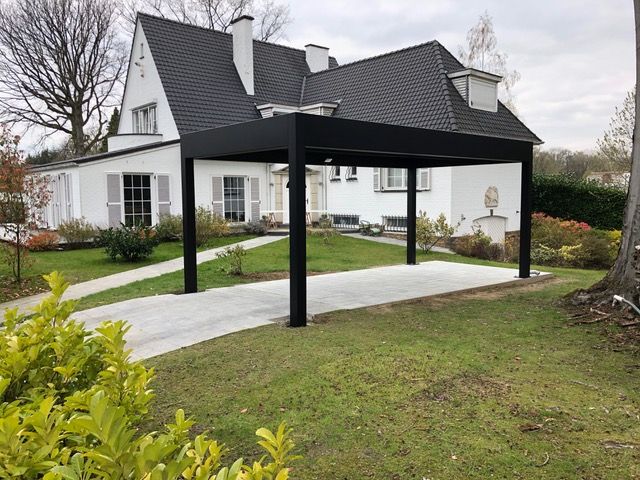 Comment intégrer votre carport aluminium dans votre paysage